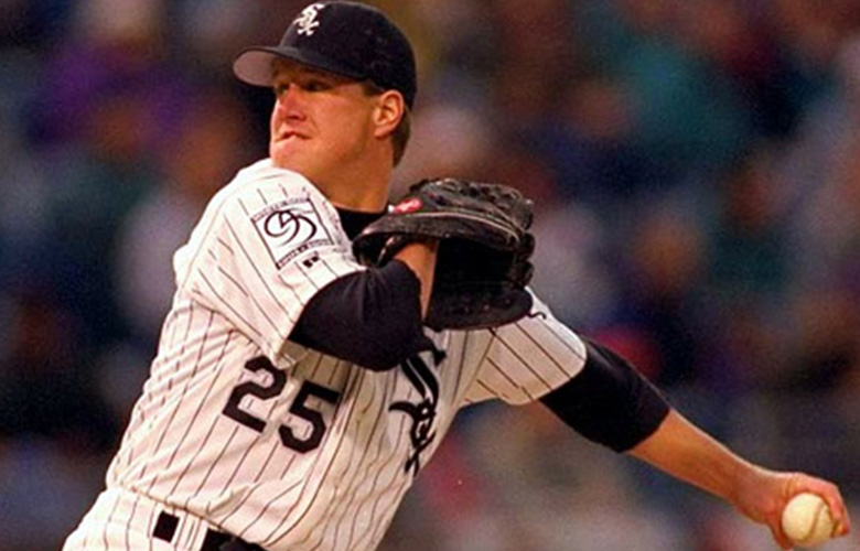 Jim Abbott pitching for the Chicago White Sox during an MLB game.